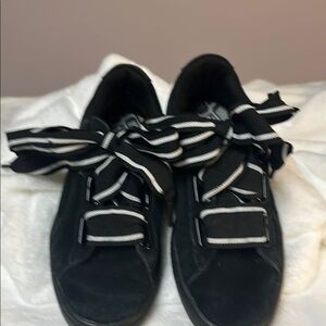 Puma Black Suede Sneakers with Striped Laces. Heavy black suede. EUC